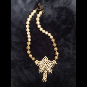 Beautiful heritage looking necklace